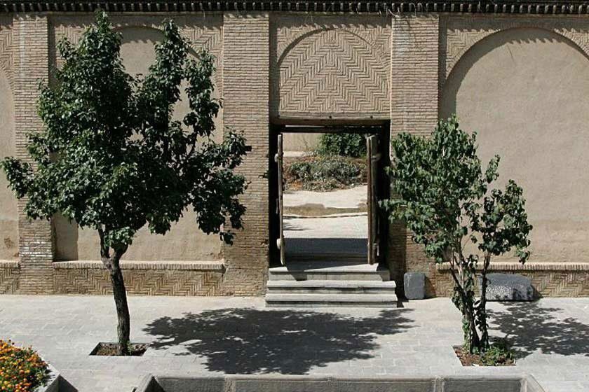 عمارت کلاه فرنگی اراک